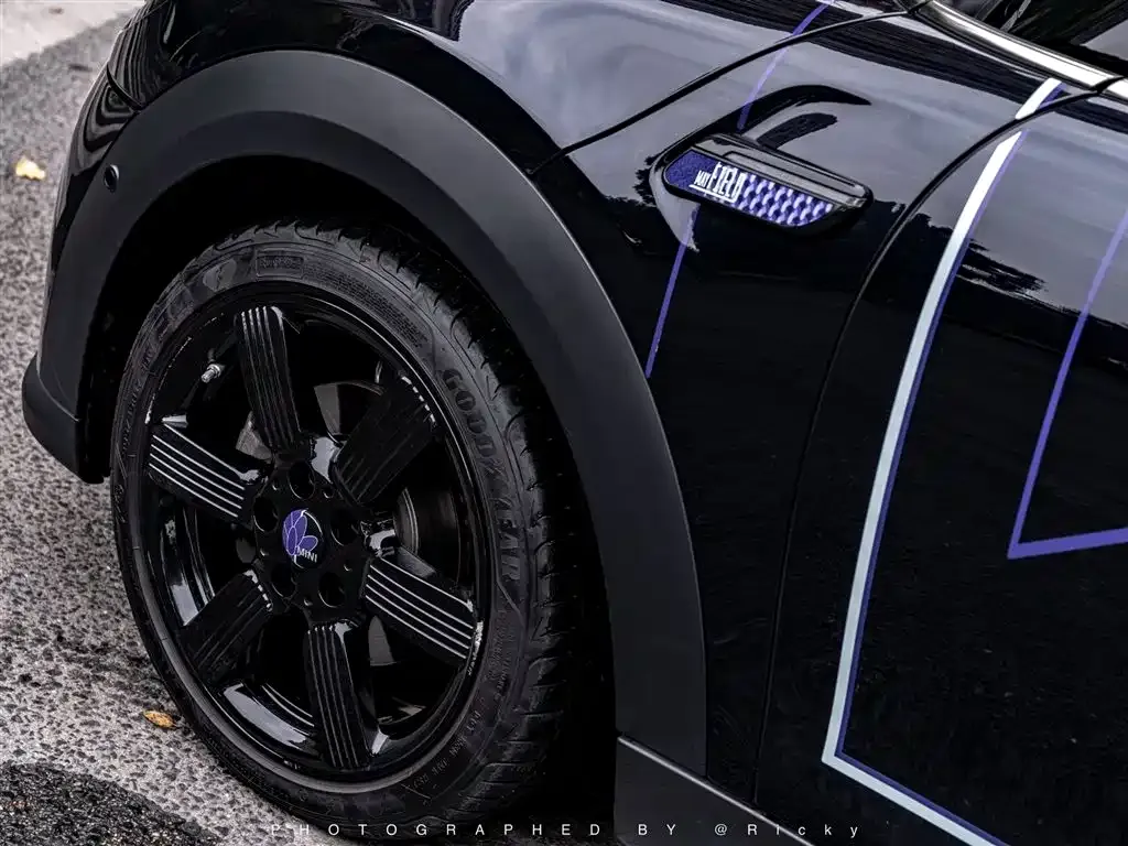 MINI Cooper (3-door) 2024 из CN, фото 9
