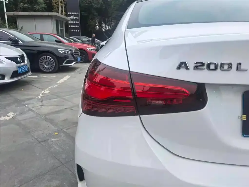 Mercedes-Benz A-Class 2023 из CN, фото 10