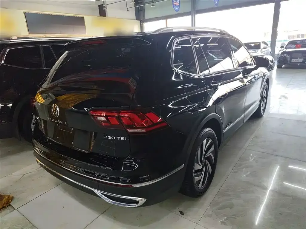 Volkswagen Tiguan L 2023 из CN, фото 8