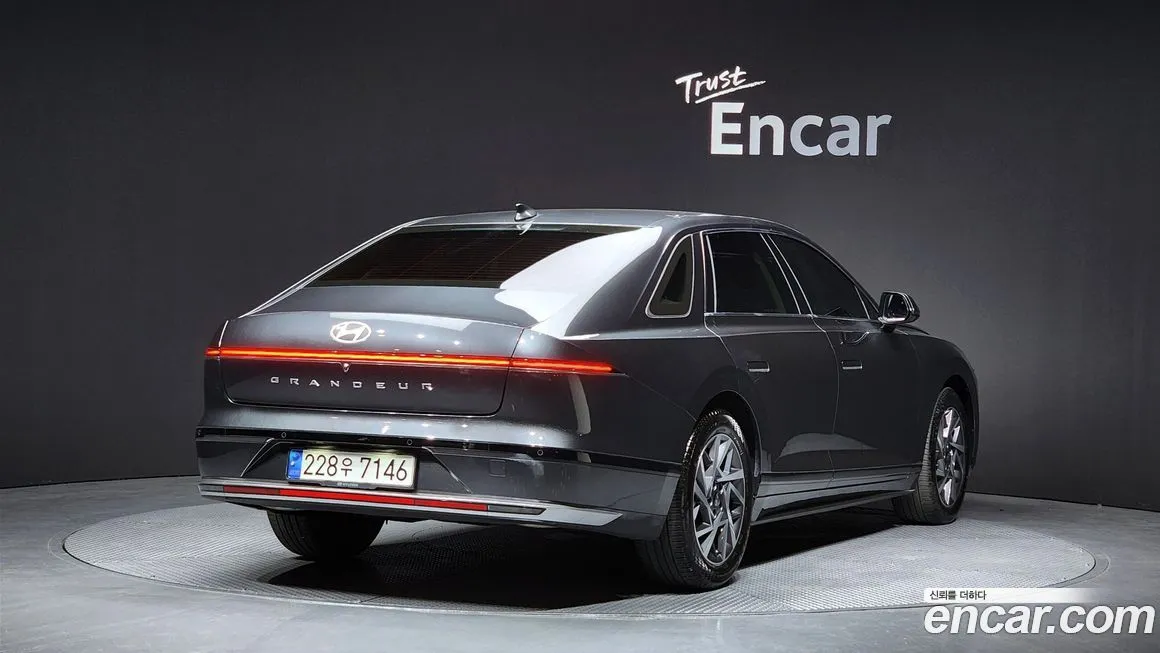 Hyundai Grandeur 2023 из KR, фото 2