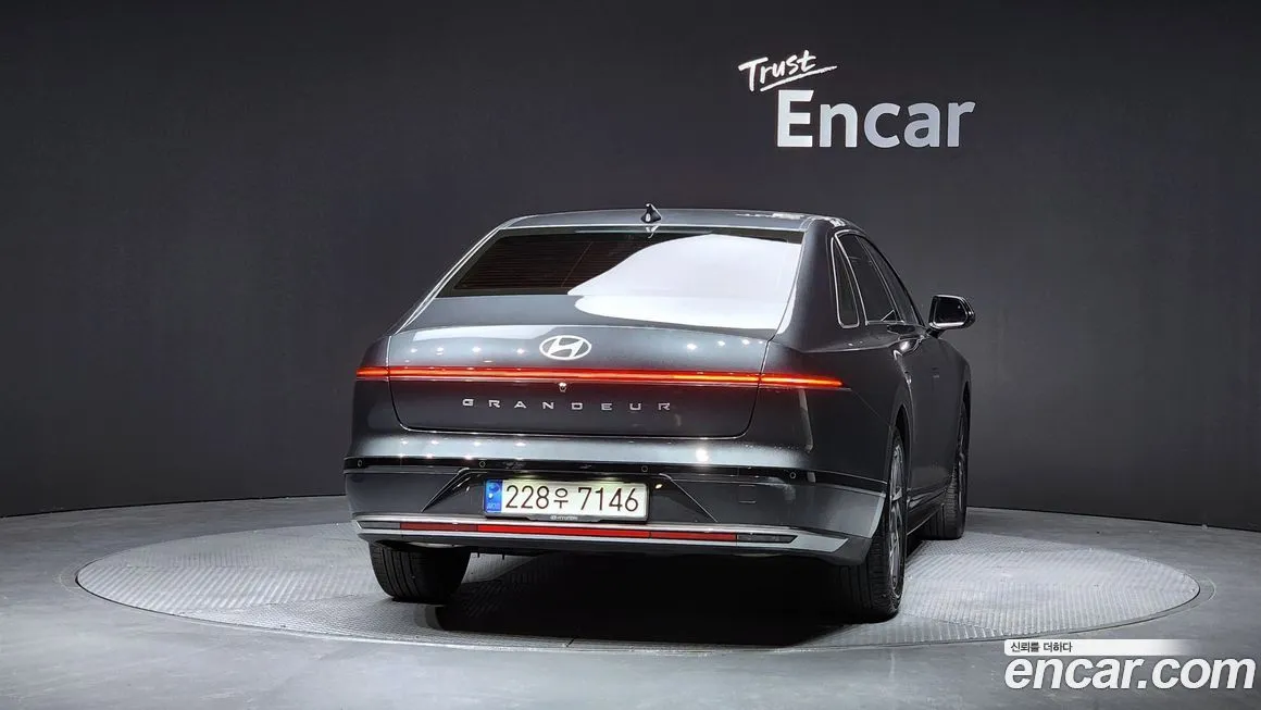 Hyundai Grandeur 2023 из KR, фото 4