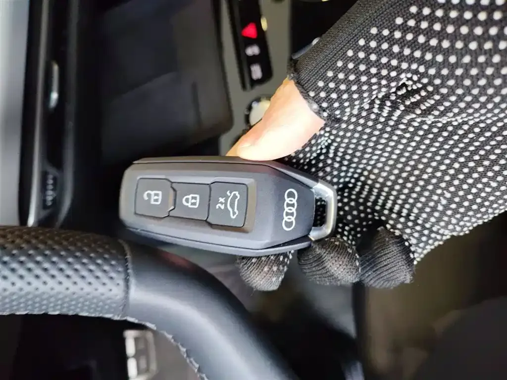 Audi A5L 2025 из CN, фото 4