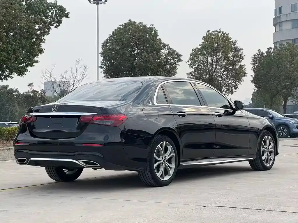 Mercedes-Benz E-Class 2023 из CN, фото 5