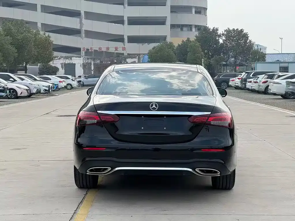 Mercedes-Benz E-Class 2023 из CN, фото 6