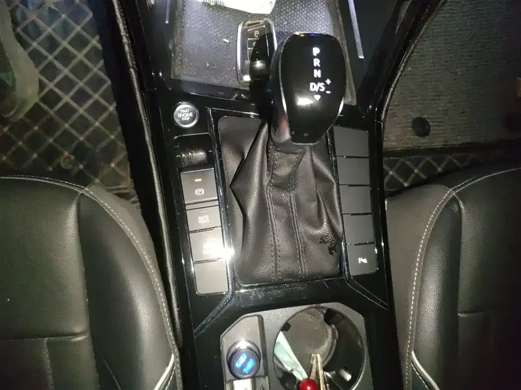 Volkswagen Passat 2022 из CN, фото 7