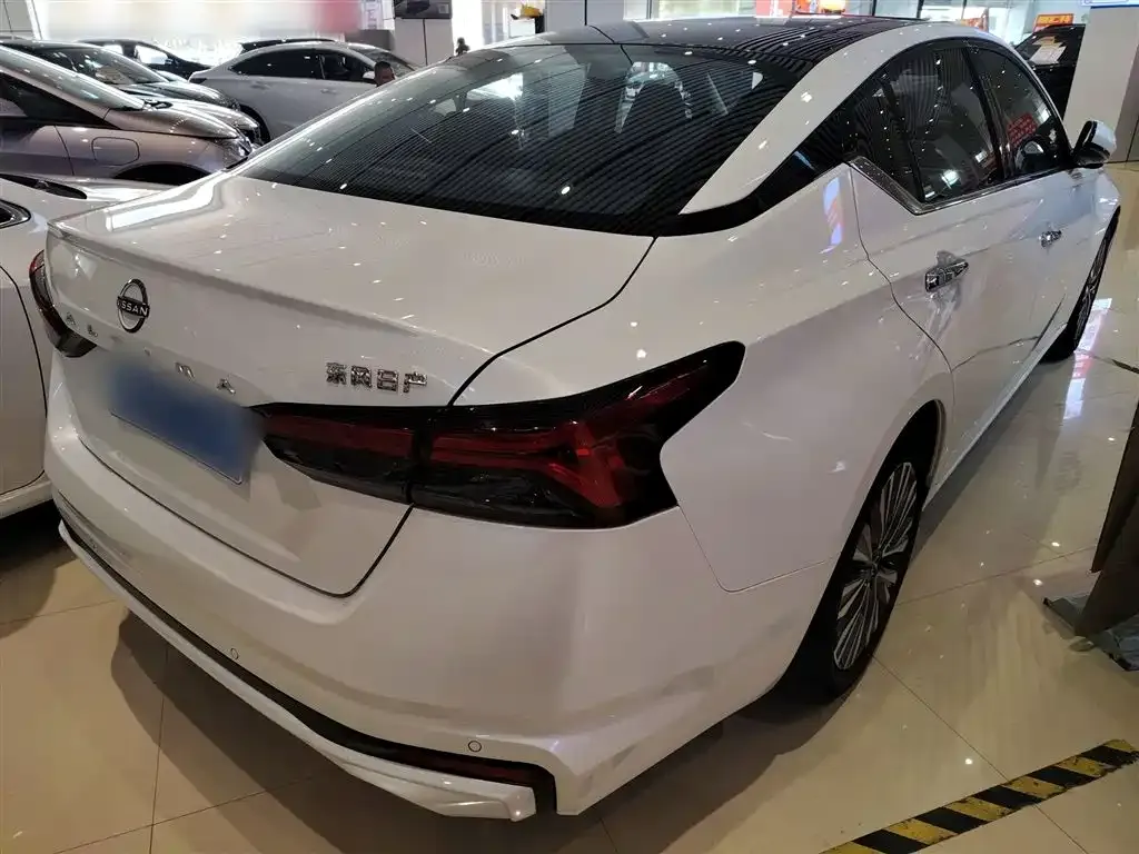 Nissan Teana 2023 из CN, фото 7