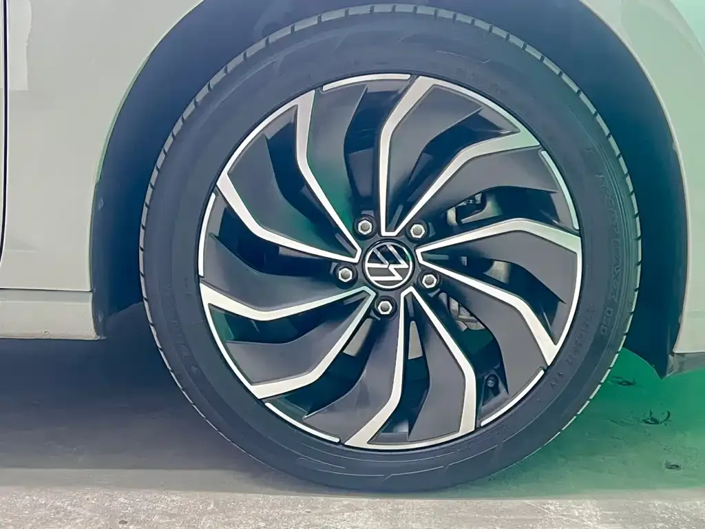 Volkswagen Golf 2022 из CN, фото 8