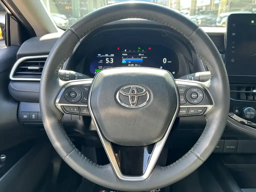 Toyota Camry 2022 из CN, фото 2