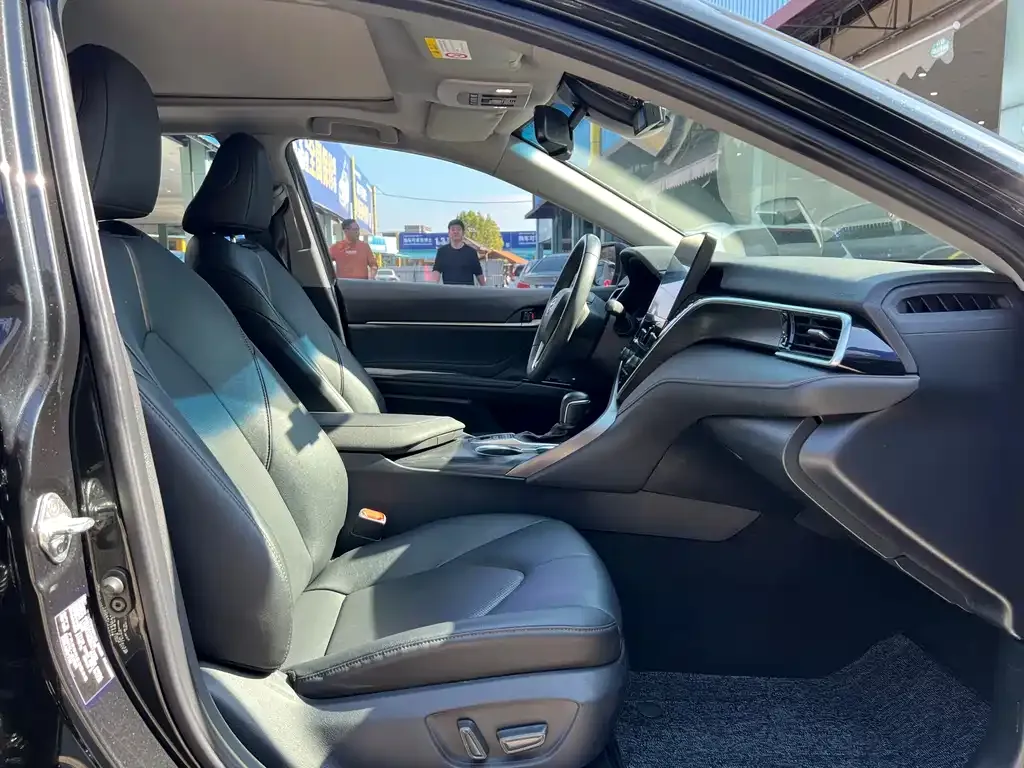 Toyota Camry 2022 из CN, фото 9
