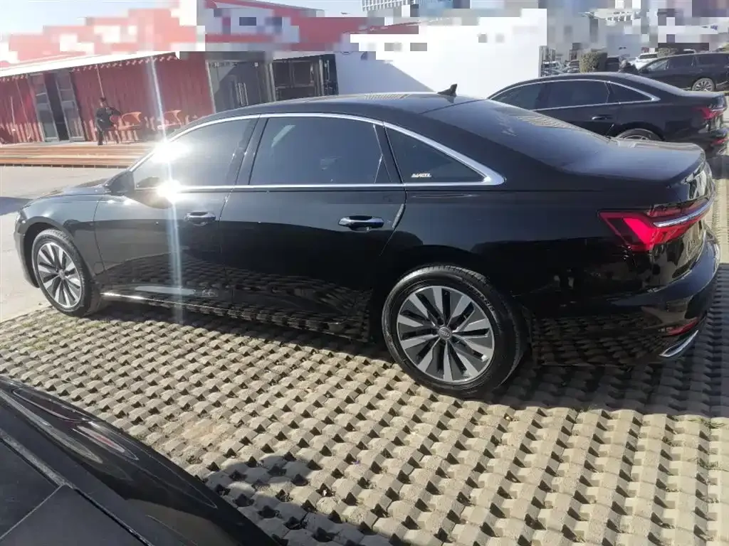 Audi A6L 2021 из CN, фото 10