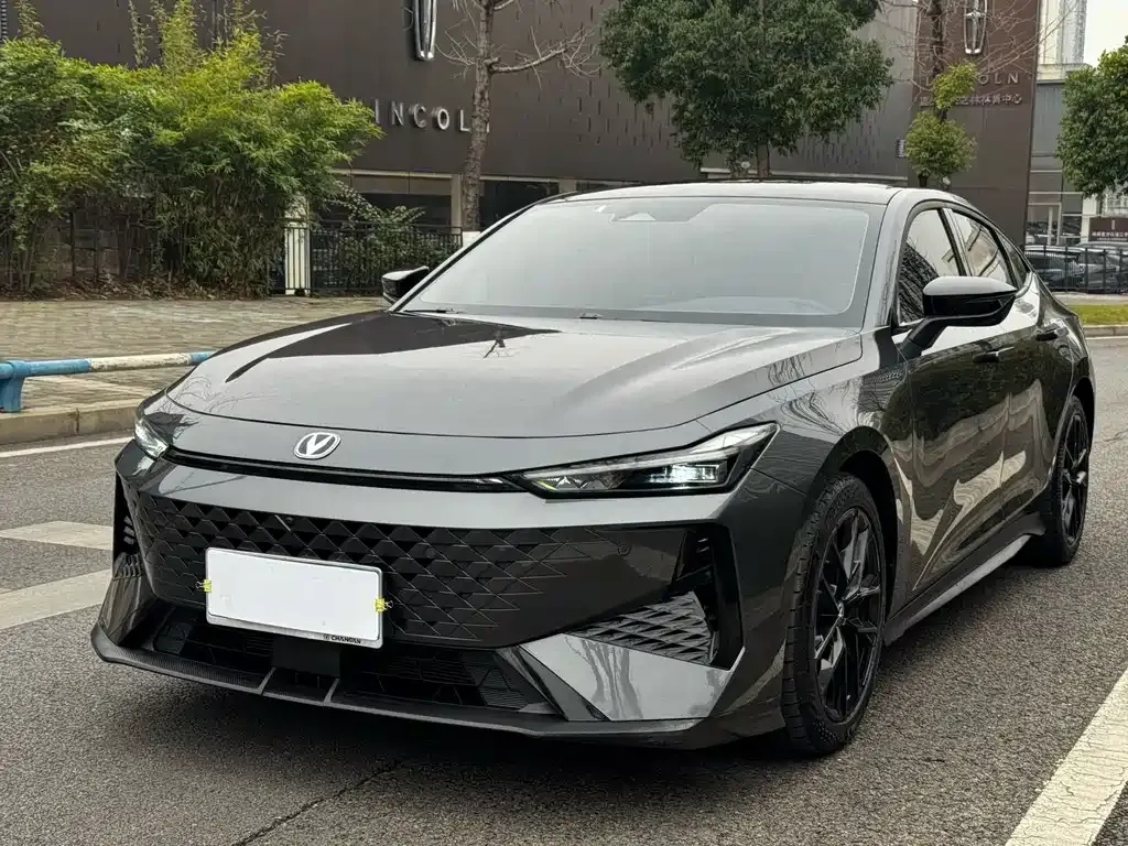 Changan UNI-V 2024 из CN, фото 1