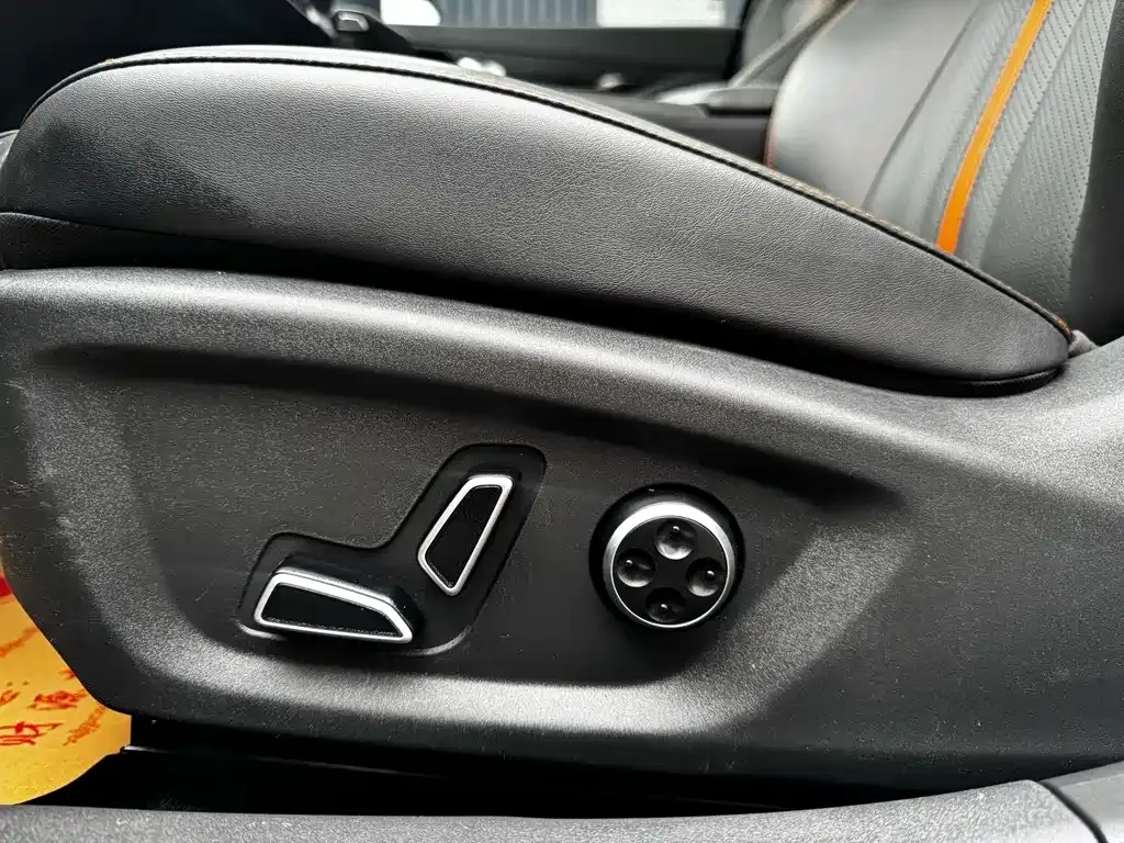 Changan UNI-V 2024 из CN, фото 4