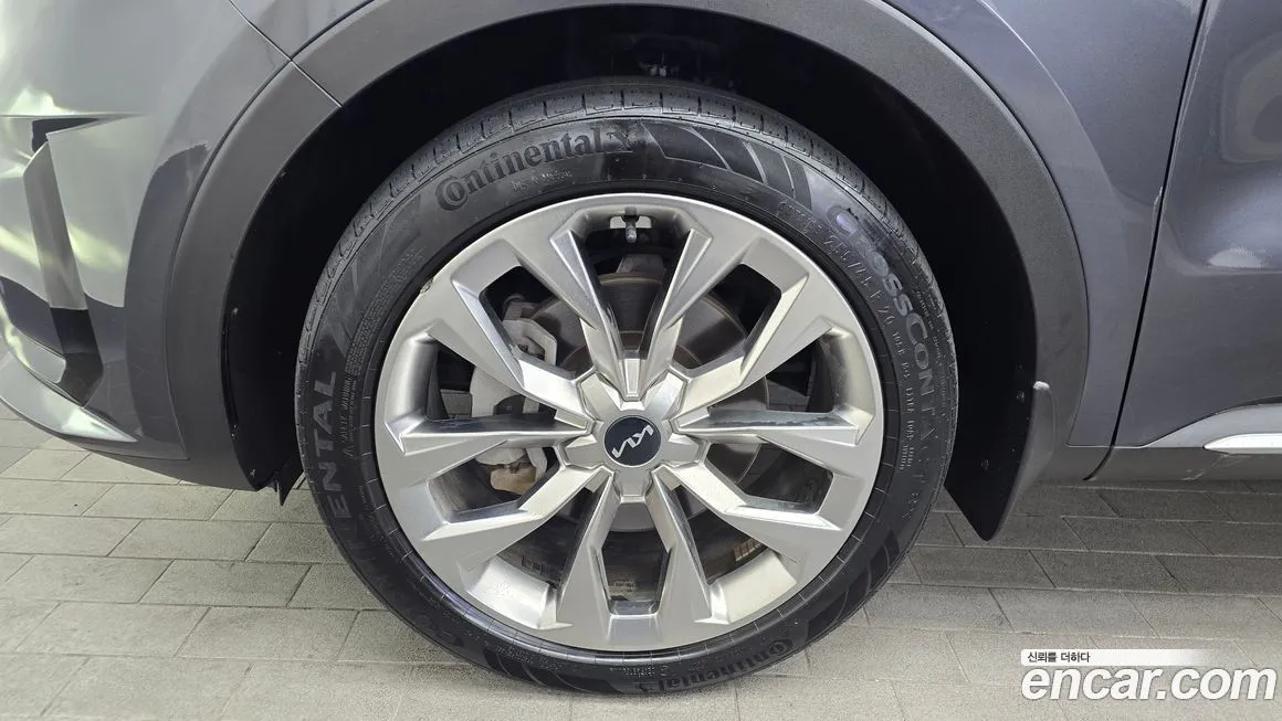 Kia Sorento — фото 5