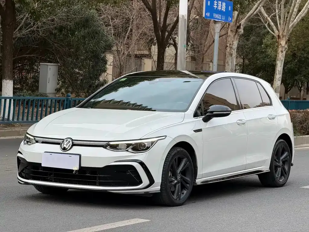 Volkswagen Golf 2021 из CN, фото 1
