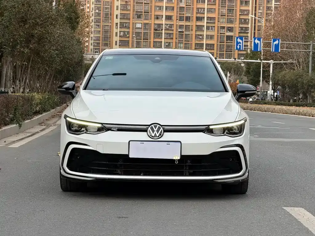 Volkswagen Golf 2021 из CN, фото 4
