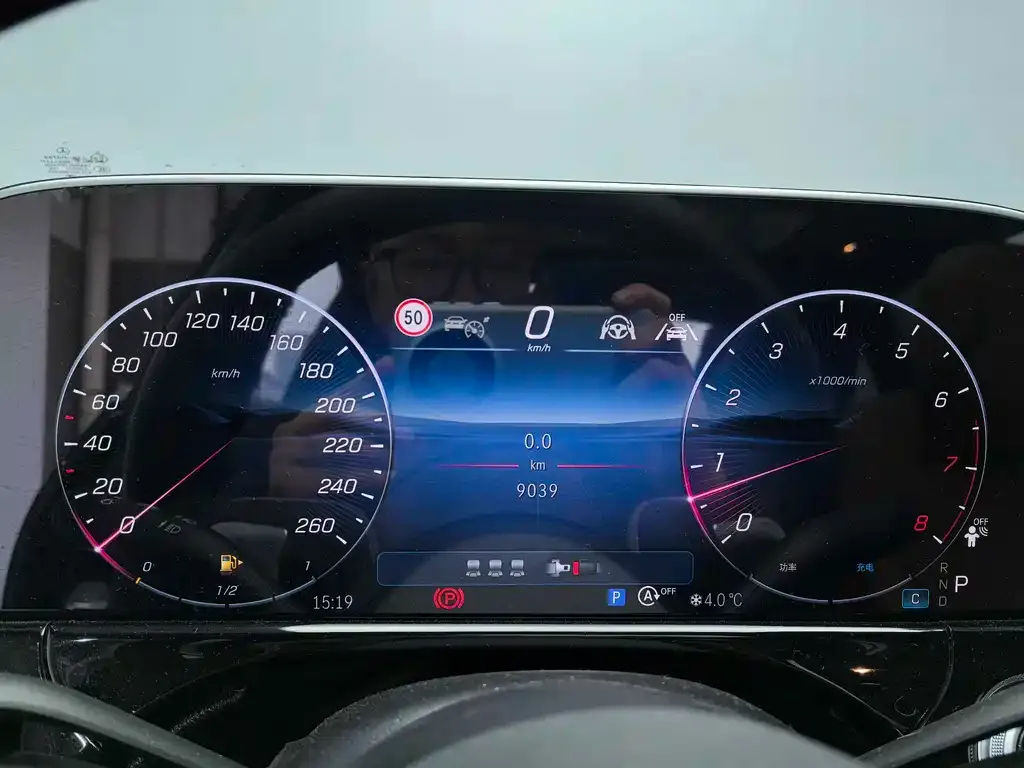 Mercedes-Benz E-Class 2025 из CN, фото 2