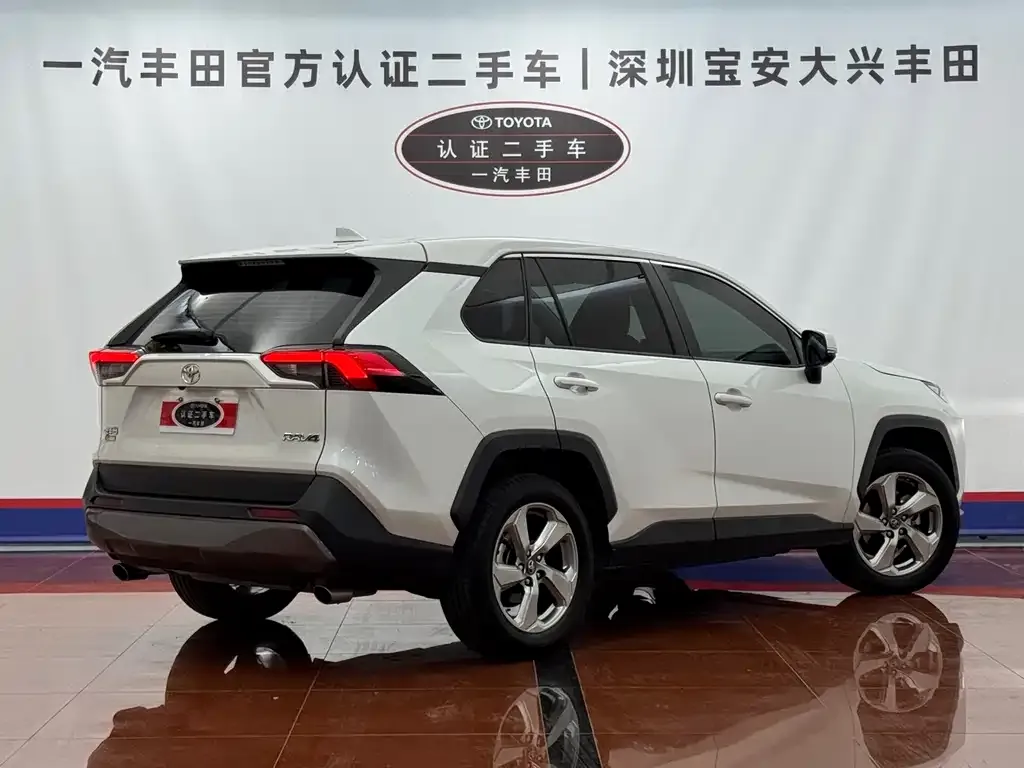 Toyota RAV4 2022 из CN, фото 3