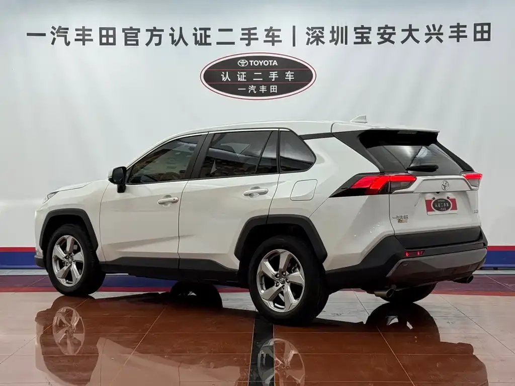Toyota RAV4 2022 из CN, фото 8