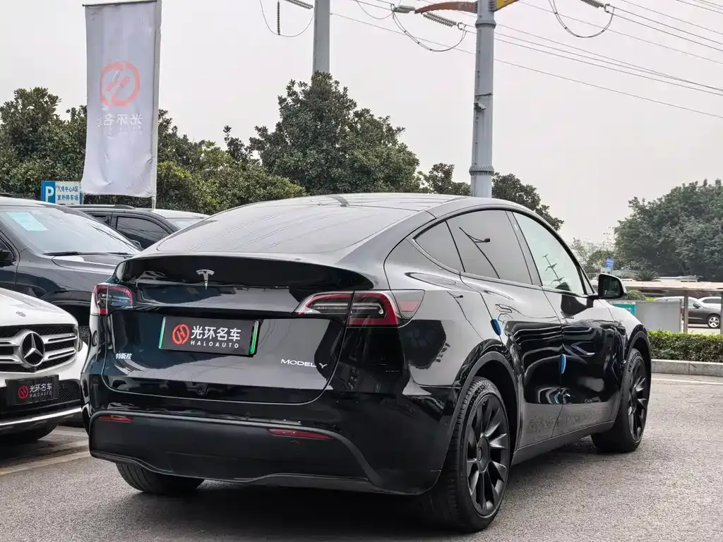 Tesla Model Y 2022 из CN, фото 3