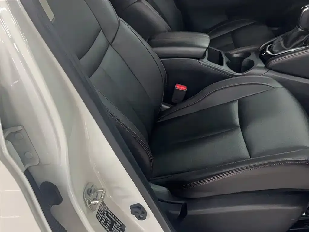 Nissan Qashqai 2021 из CN, фото 2