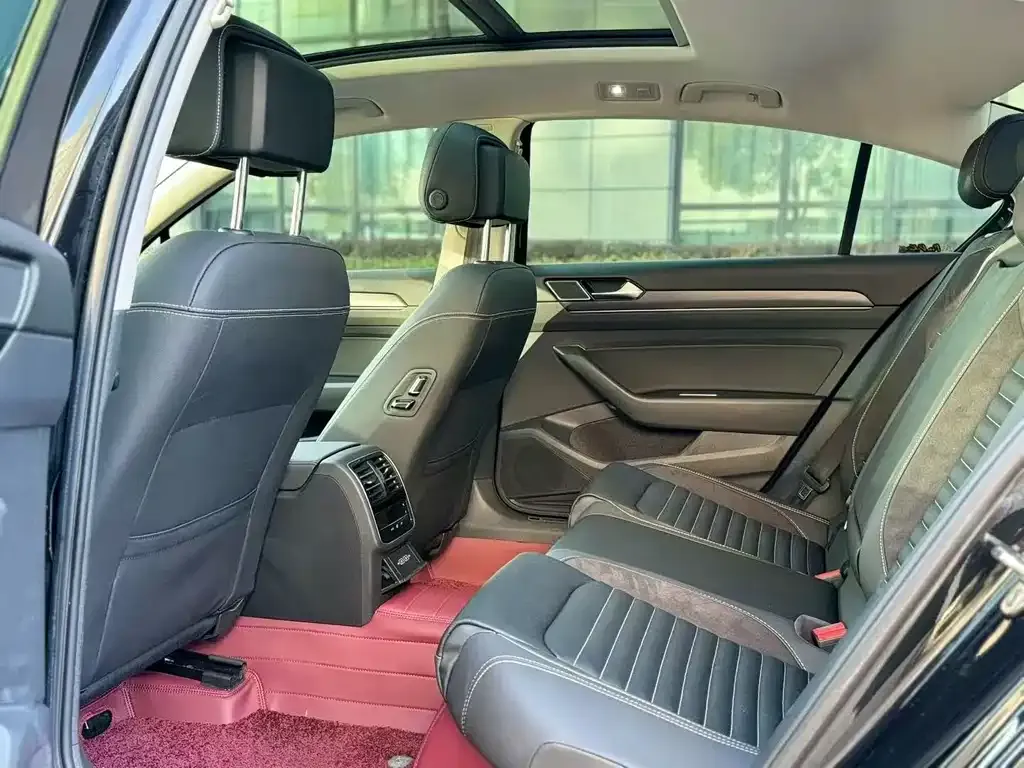 Volkswagen Magotan 2022 из CN, фото 2