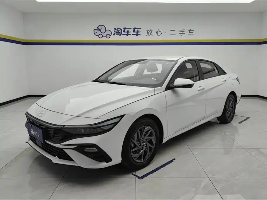 Hyundai Elantra 2024 из CN, фото 1