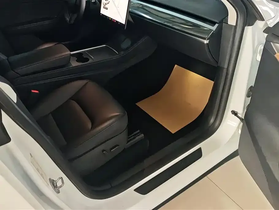Tesla Model Y 2022 из CN, фото 3