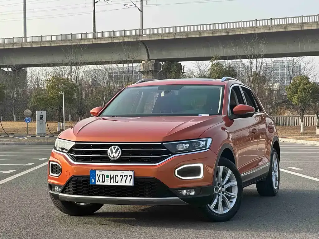 Volkswagen T-Roc 2021 из CN, фото 1