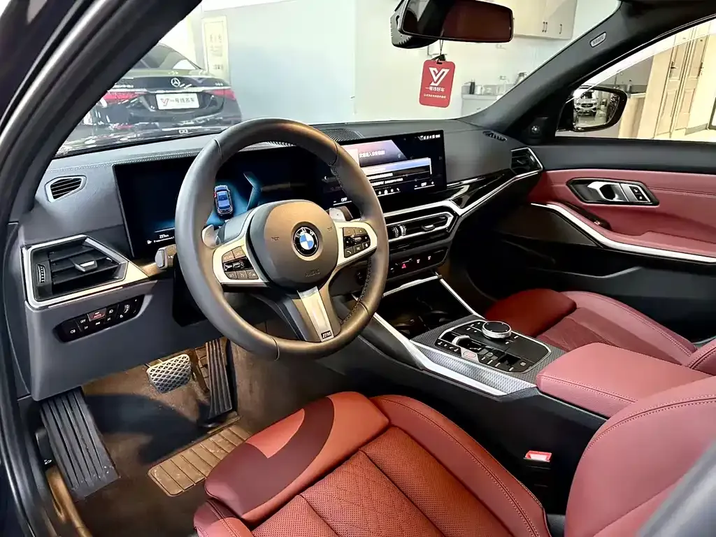 BMW 3 Series 2024 из CN, фото 9