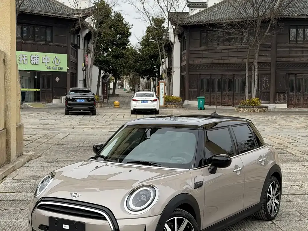 MINI Cooper (3-door) 2022 из CN, фото 10