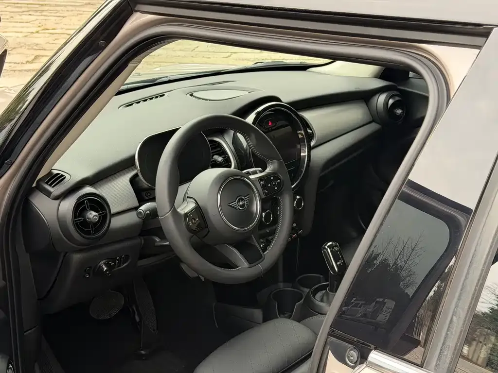 MINI Cooper (3-door) 2022 из CN, фото 4