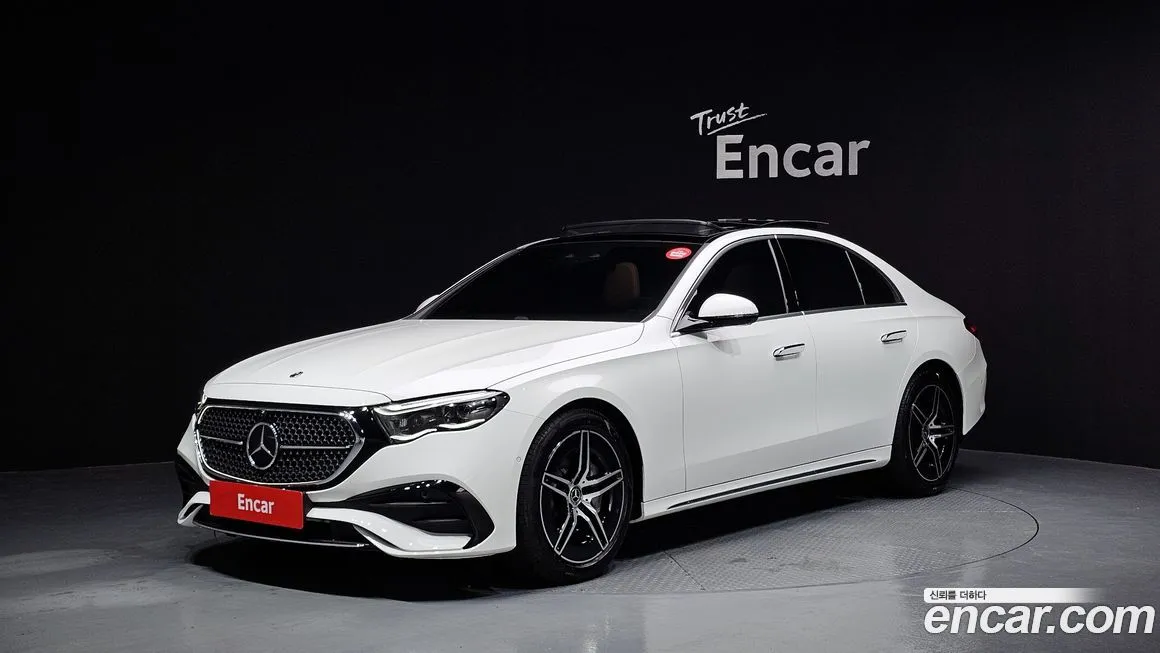 Mercedes-Benz E-Class — фото 1