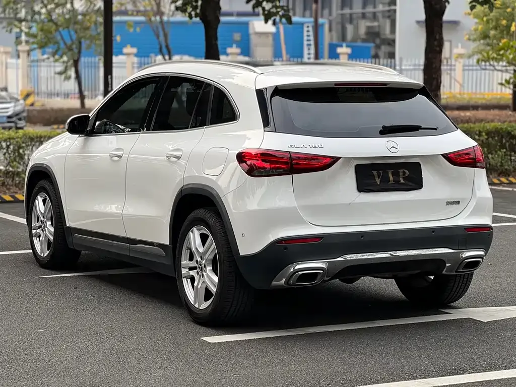 Mercedes-Benz GLA — фото 9