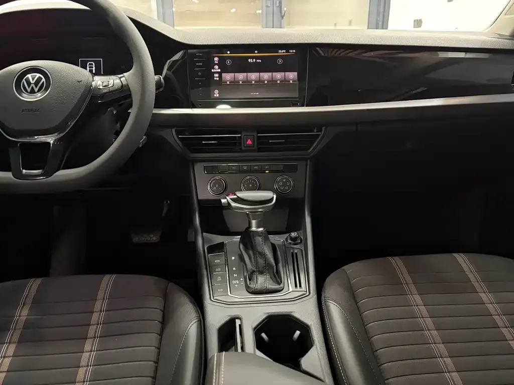 Volkswagen Lavida 2021 из CN, фото 9