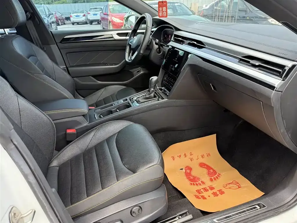 Volkswagen CC 2023 из CN, фото 8