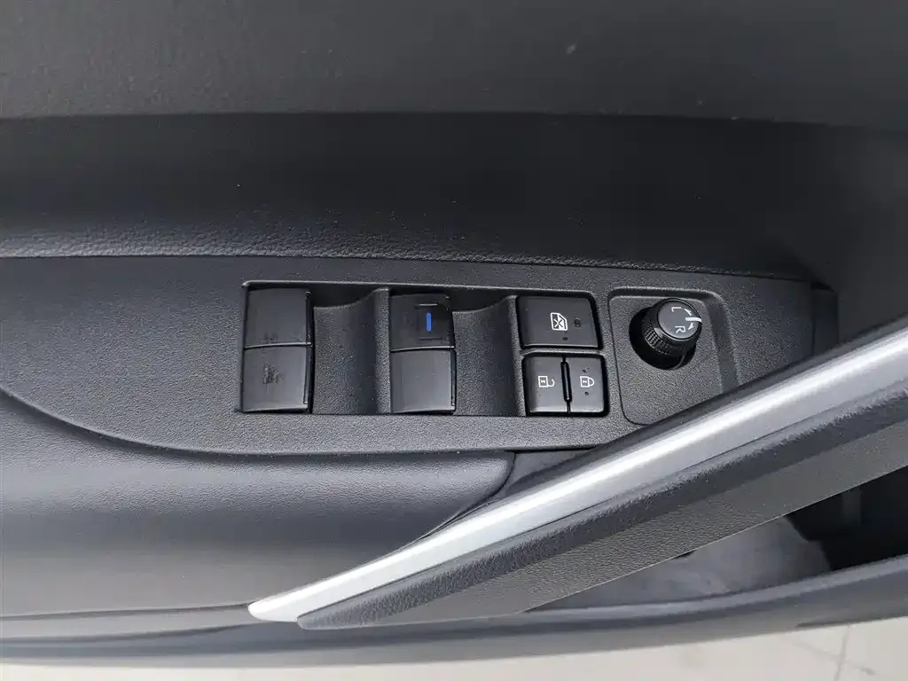 Toyota Frontlander 2022 из CN, фото 4