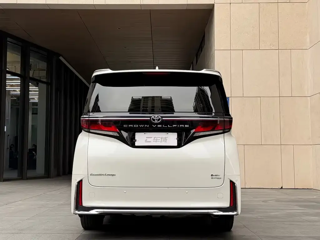 Toyota Vellfire 2024 из CN, фото 2