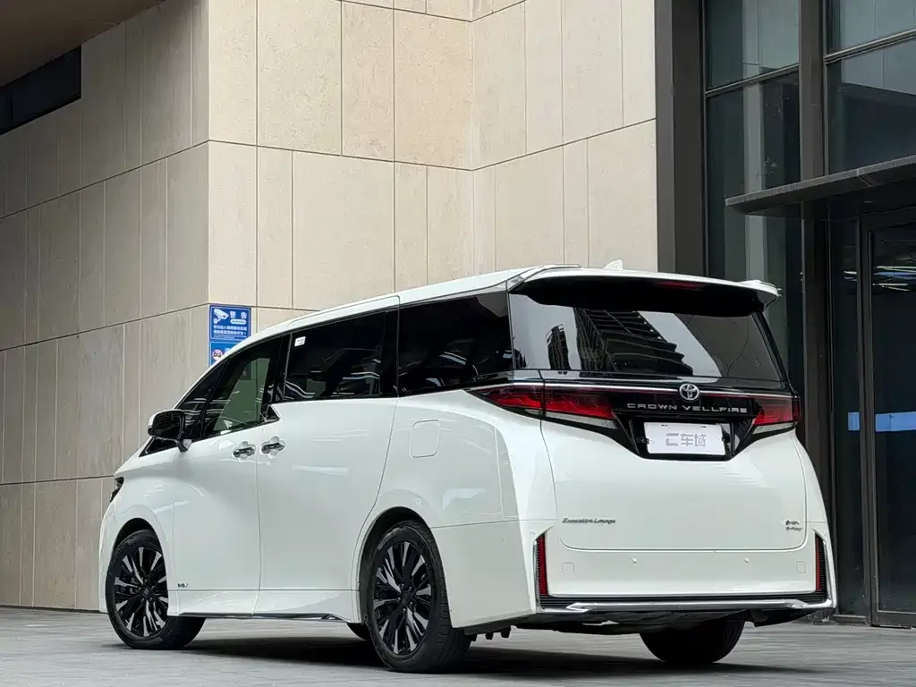 Toyota Vellfire 2024 из CN, фото 3