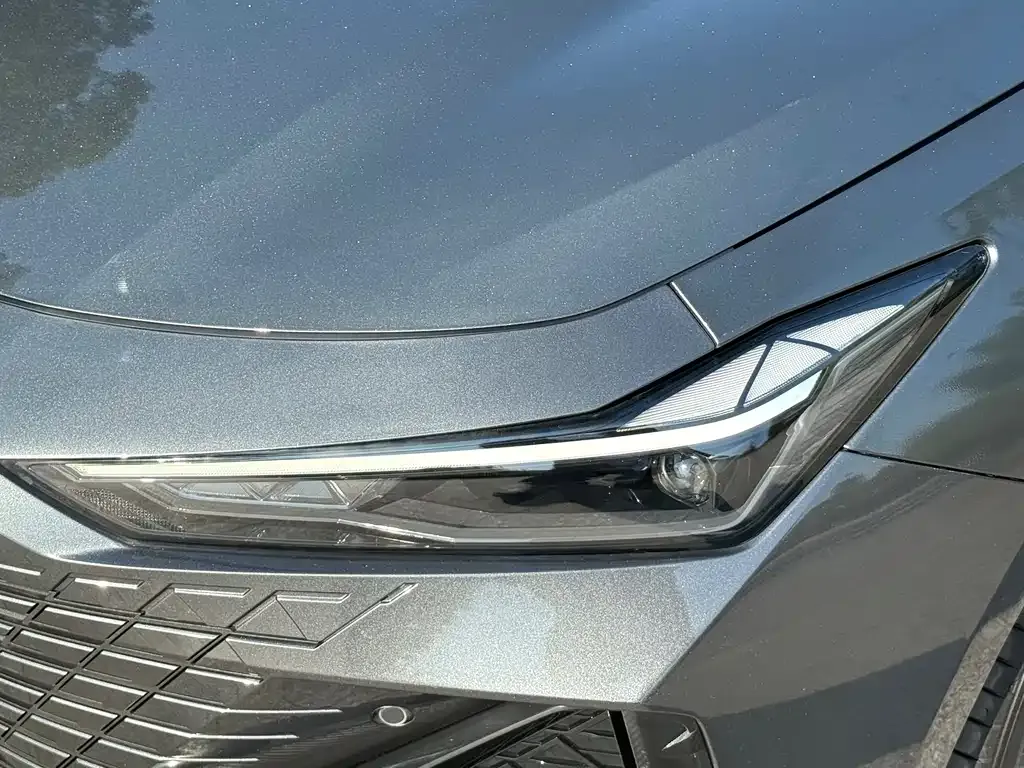 Changan UNI-V 2023 из CN, фото 4