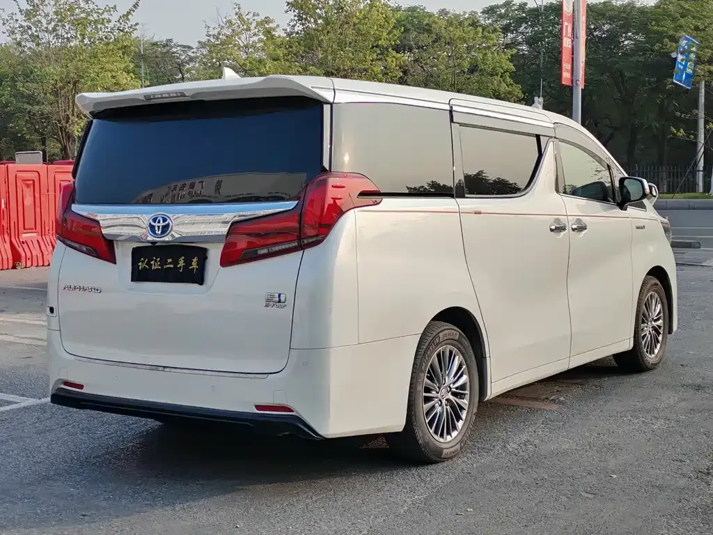 Toyota Alphard 2021 из CN, фото 8