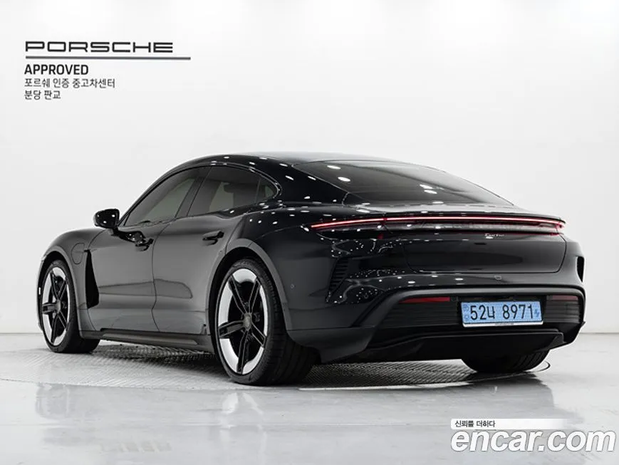 Porsche Taycan — фото 5
