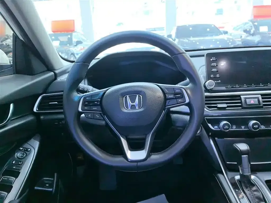 Honda Inspire — фото 4