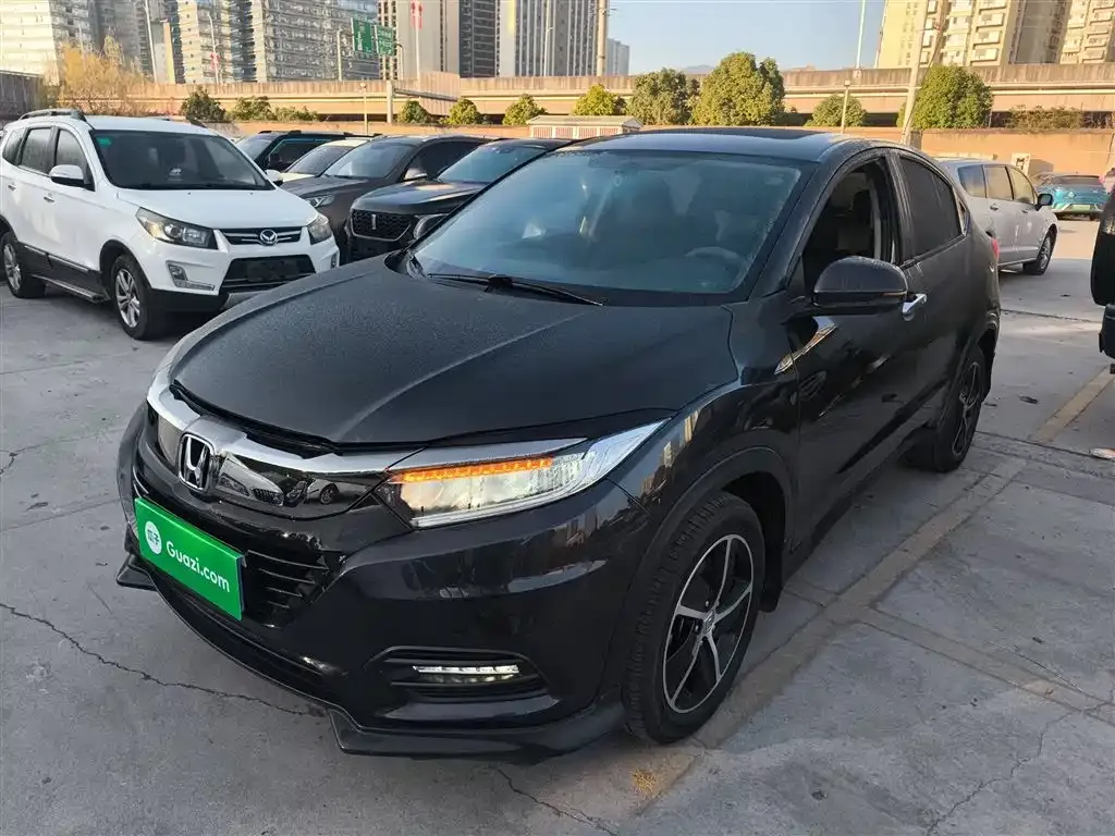 Honda Vezel 2021 из CN, фото 10