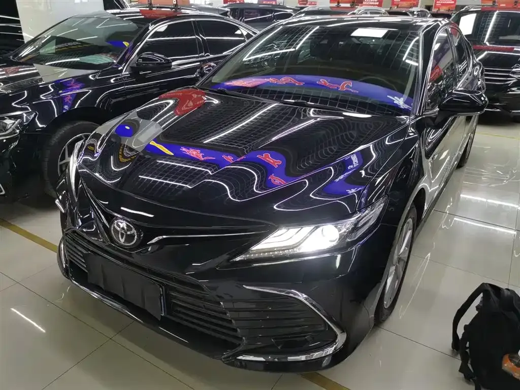 Toyota Camry 2021 из CN, фото 2