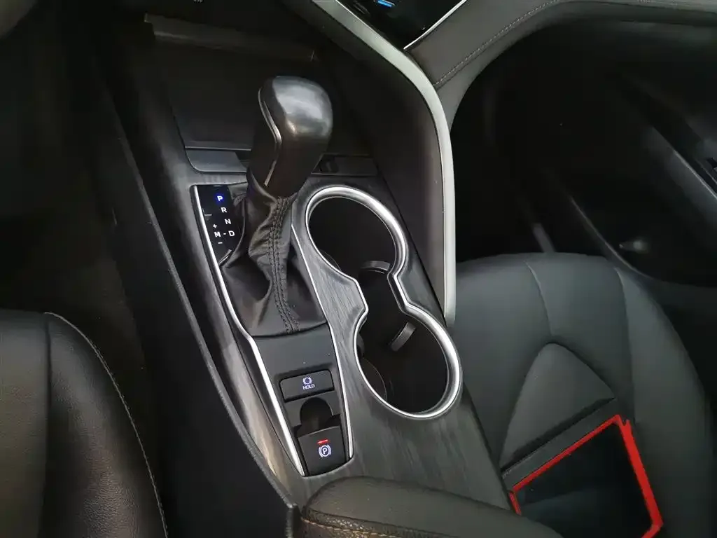 Toyota Camry 2021 из CN, фото 6