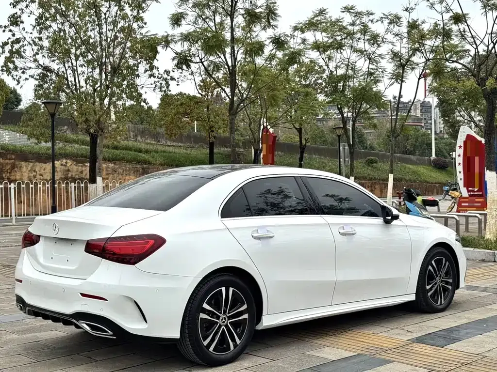 Mercedes-Benz A-Class 2023 из CN, фото 9