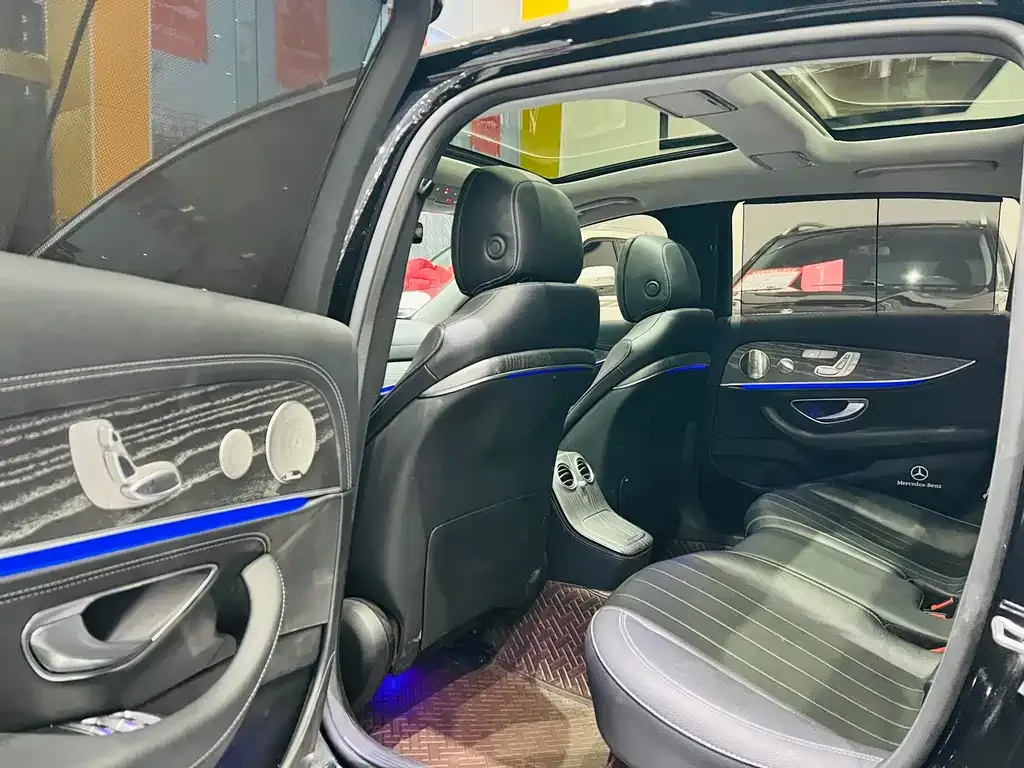 Mercedes-Benz E-Class 2023 из CN, фото 5