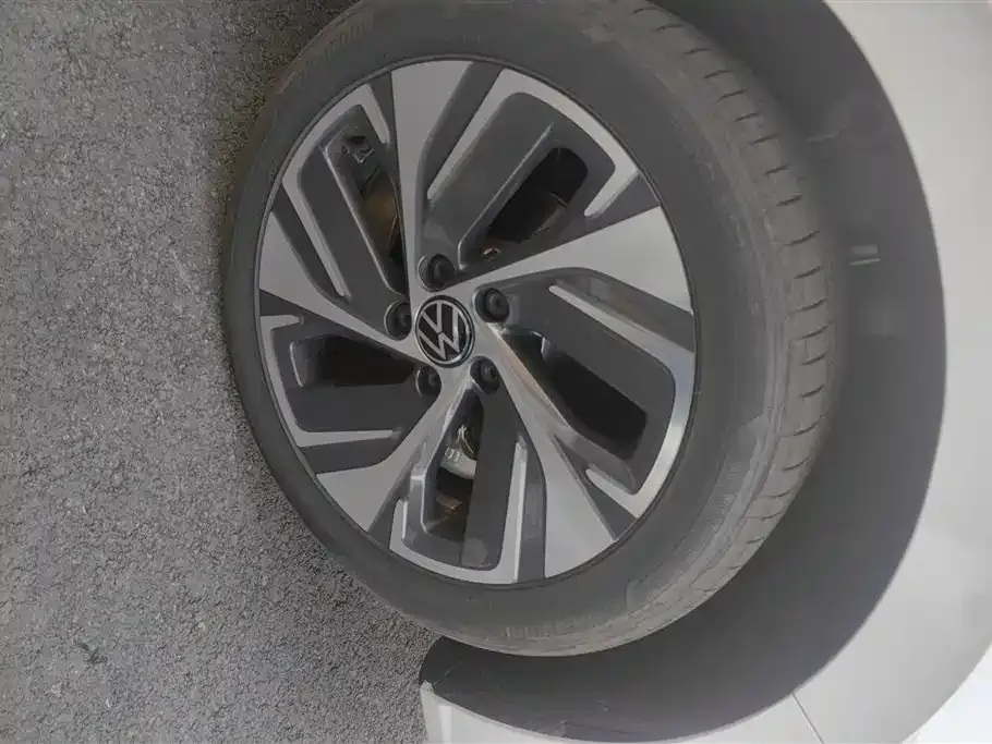 Volkswagen Bora 2024 из CN, фото 8