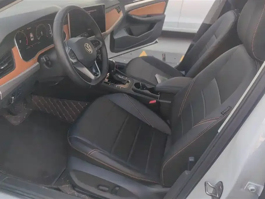 Volkswagen Bora 2024 из CN, фото 7