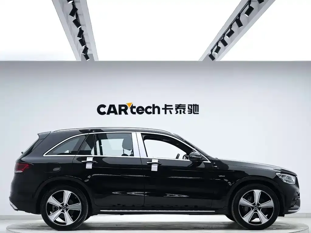 Mercedes-Benz GLC 2022 из CN, фото 2